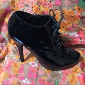 Black shiny high high heel booties size 8